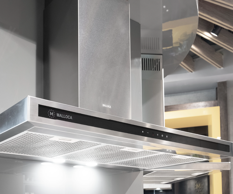 Lưới lọc của máy hút mùi Malloca ZETA-K1573 được làm từ chất liệu nhôm bền bỉ