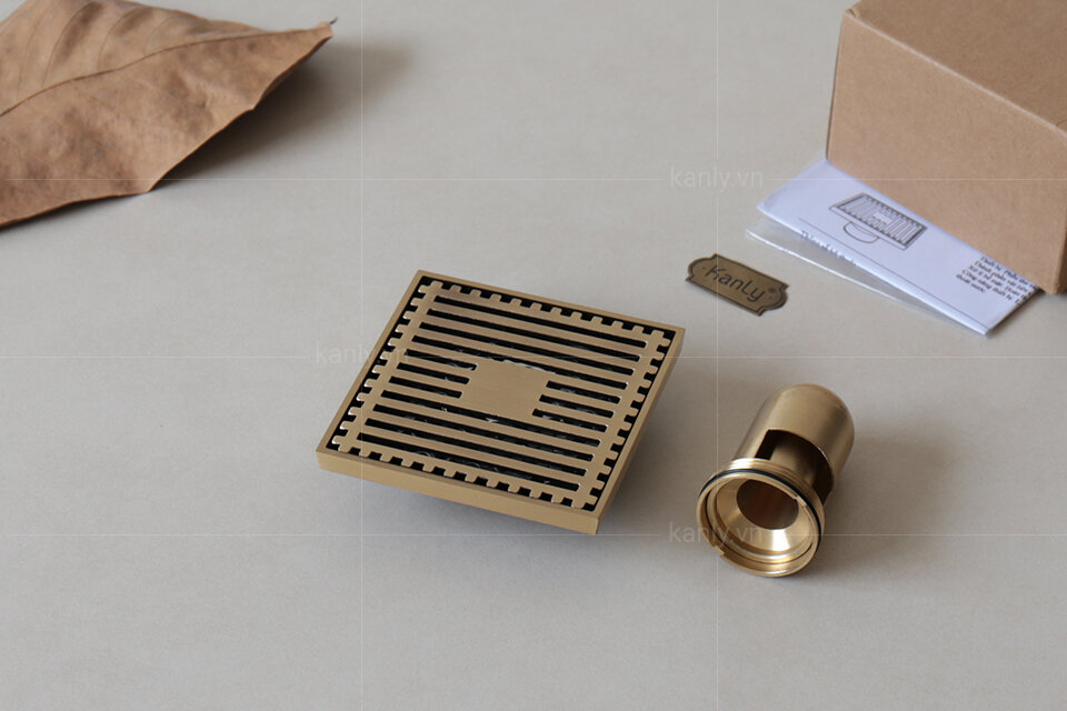 Phễu thoát sàn bằng đồng 10x10cm Kanly GCP11