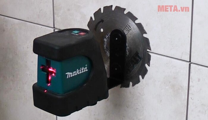 Máy cân mực laser chạy pin Makita SK102Z Máy cân mực laser chạy pin Makita SK102Z
