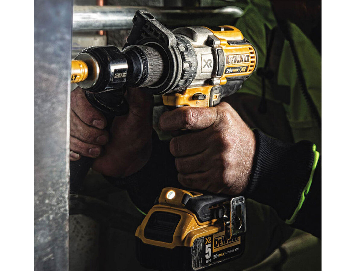 Máy khoan pin Dewalt 18V DCD996M2