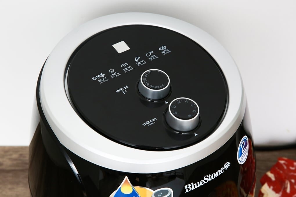 Bluestone AFB-5870 có bảng điều khiển bằng tiếng Việt