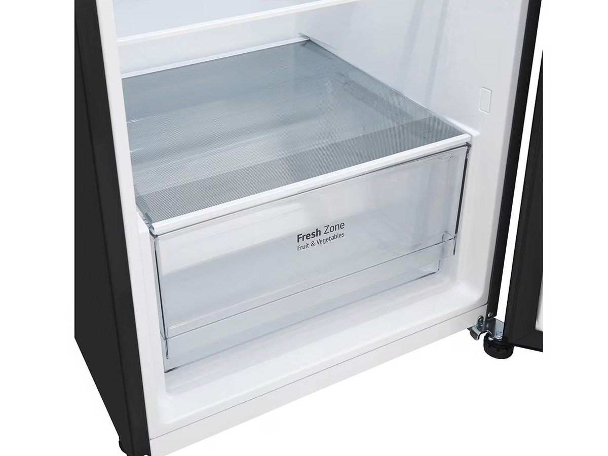 Tủ lạnh LG LTB31BLMA có ngăn chứa rau củ riêng biệt, bảo quản các loại rau, trái cây tốt hơn LG LTB31BLMA