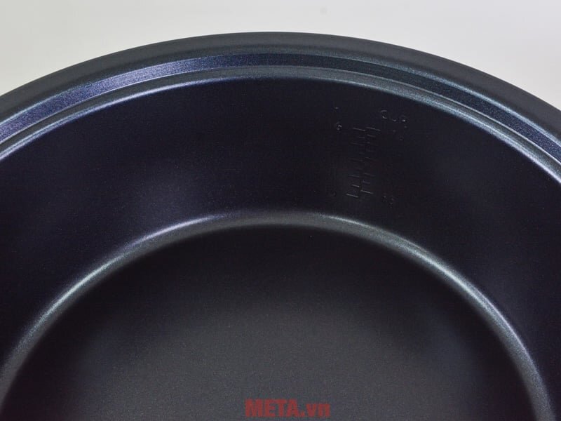 Lớp chống dính trong lòng nồi cơm điện công nghiệp Sato Q16