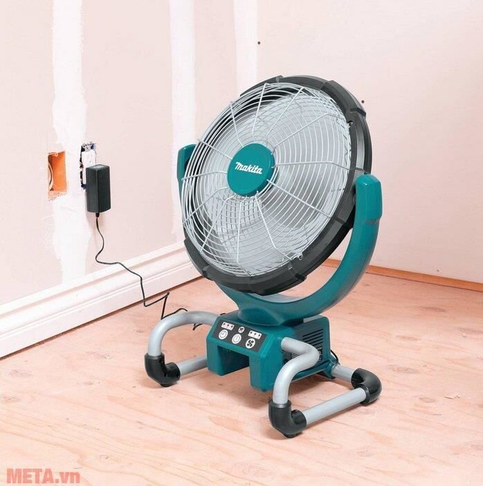 Quạt chạy pin Makita DCF300Z