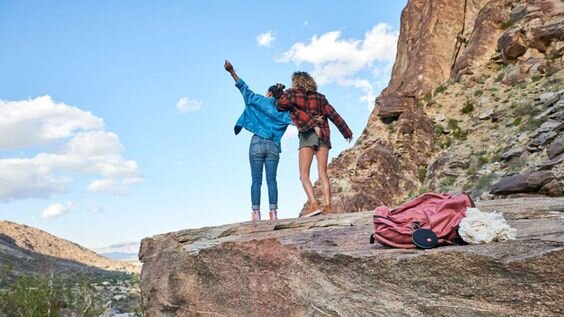 Nghe nhạc suốt 10 tiếng liên tục nhờ thời lượng pin ấn tượng 1