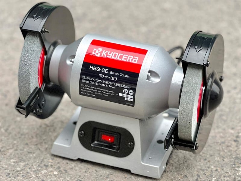 Máy mài hai đá Ryobi HBG-6E cho khả năng hoạt động mạnh mẽ, hiệu quả Máy mài hai đá Ryobi HBG-6E