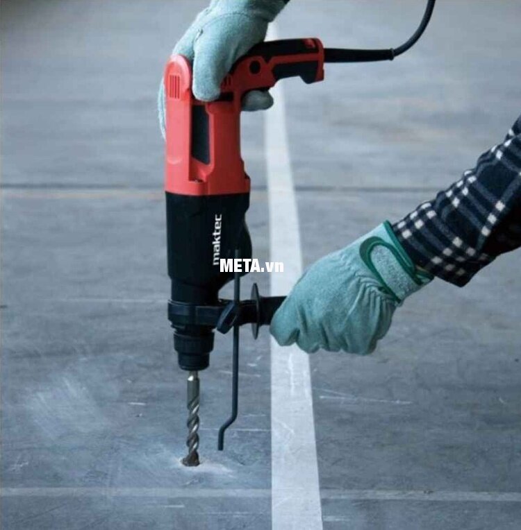 Máy khoan động lực Maktec MT870