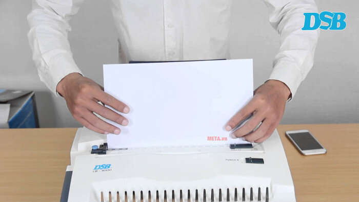 Máy đóng sách gáy xoắn nhựa DSB CB-3000 Máy đóng sách gáy xoắn nhựa DSB CB-3000