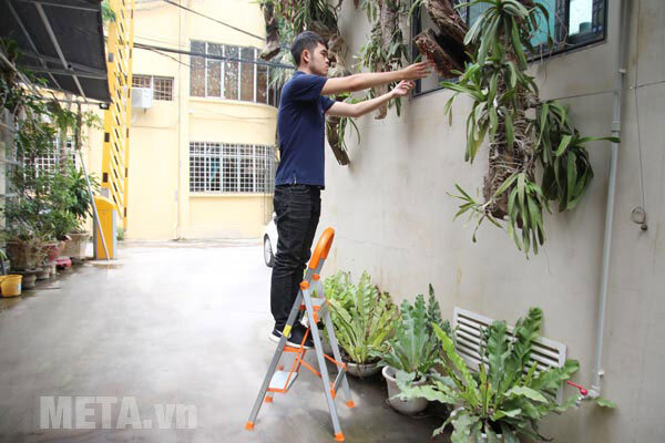 Thang nhôm ghế bản to 3 bậc Advindeq ADS-703