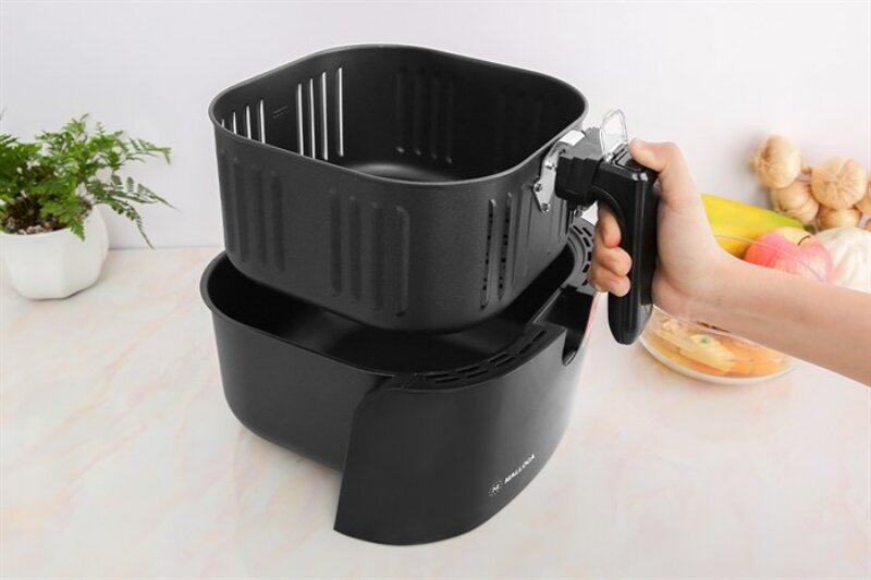 Nồi chiên không dầu Malloca MAF-06