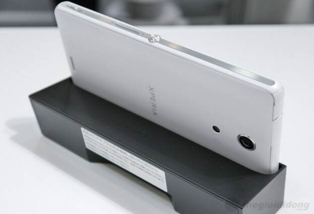 Điện thoại Sony Xperia ZR