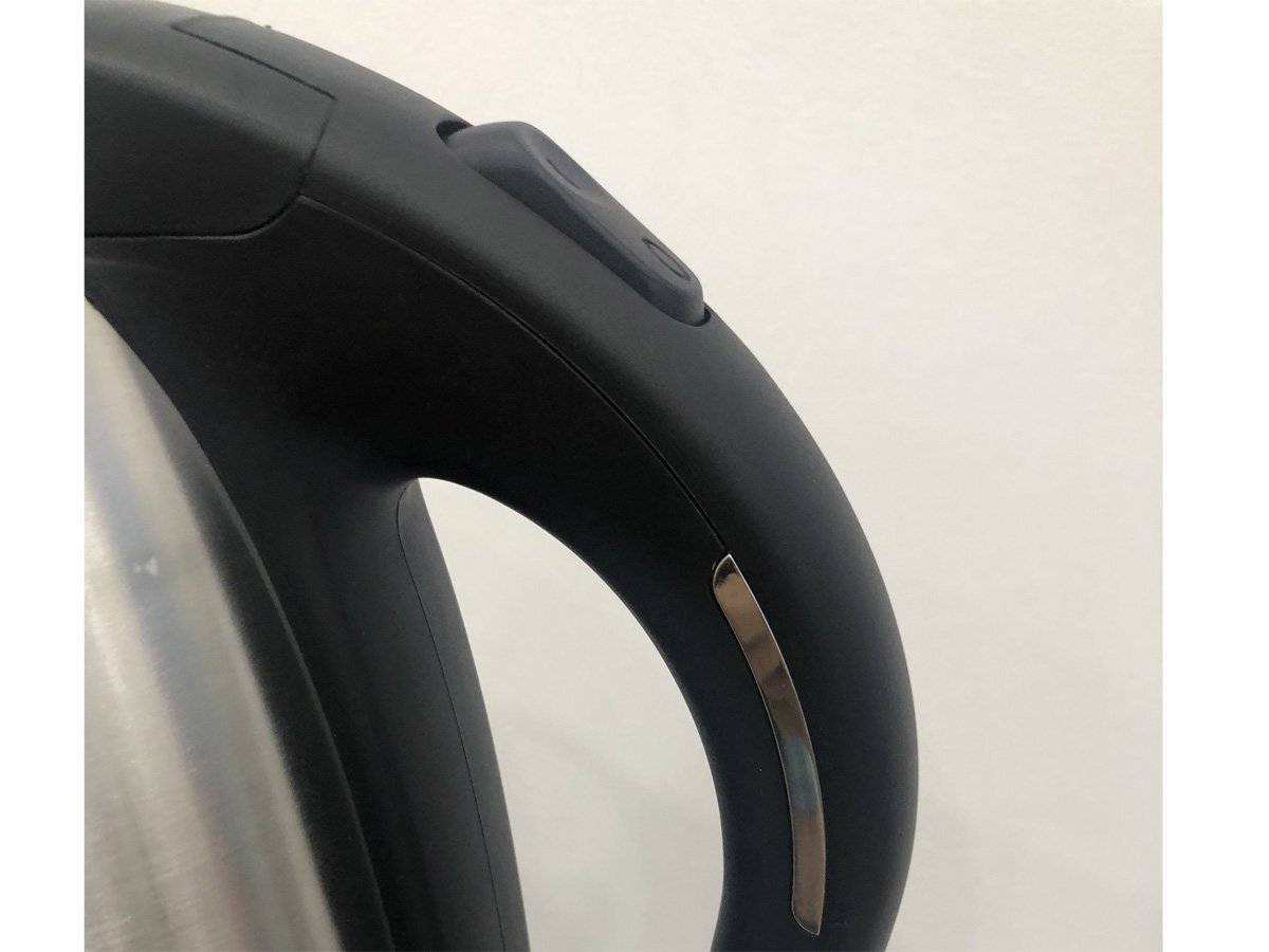 Tay cầm chắc chắn, chống bỏng