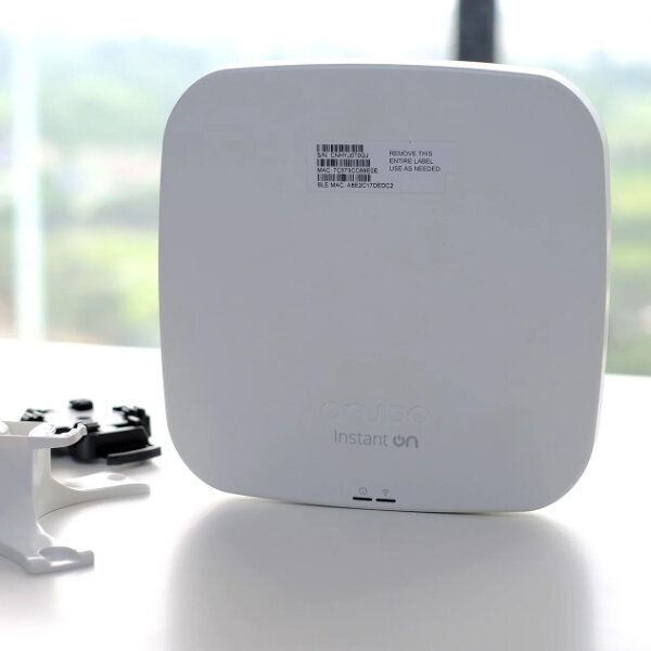 Bộ phát wifi Aruba Instant On AP15 R2X06A