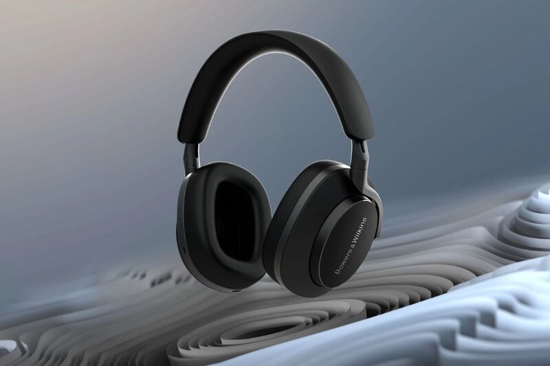 Bowers & Wilkins Px8