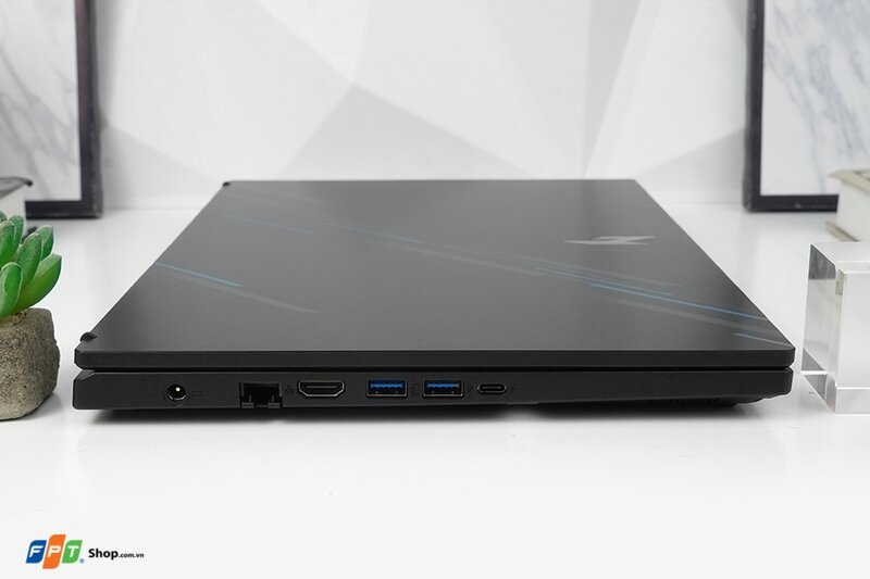 acer-nitro-v-gaming-anv15-51-73uu-6.jpg