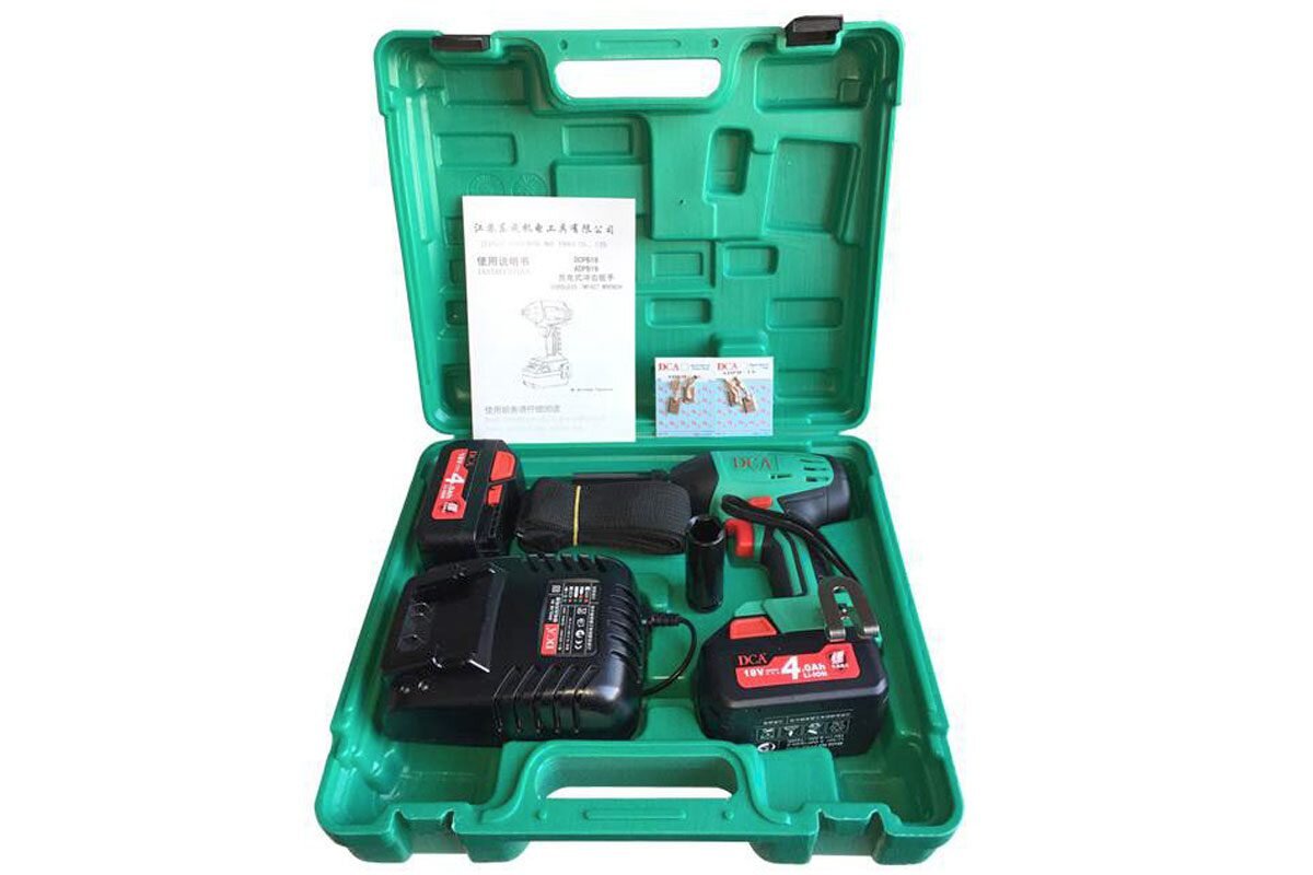 Máy siết bu lông pin 18V DCA ADPB16E