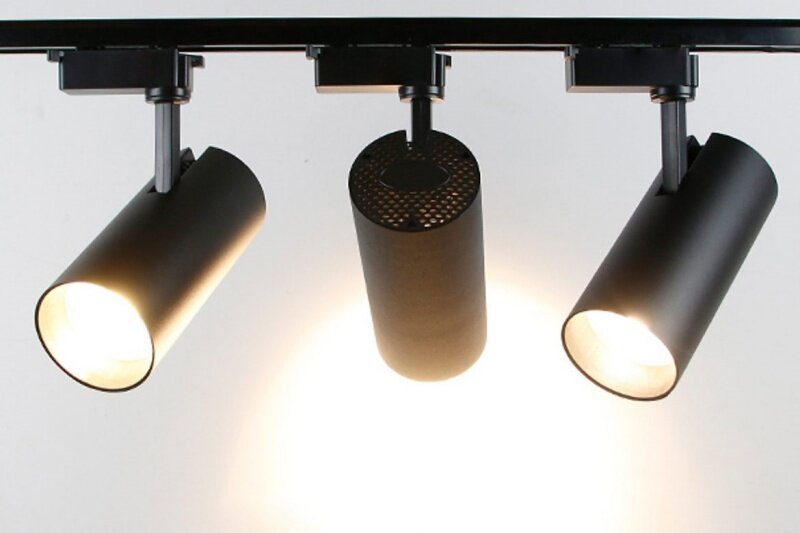 Đèn Led chiếu điểm 25W trung tính MPE TSLB 25N có nguồn ánh sáng trung thực