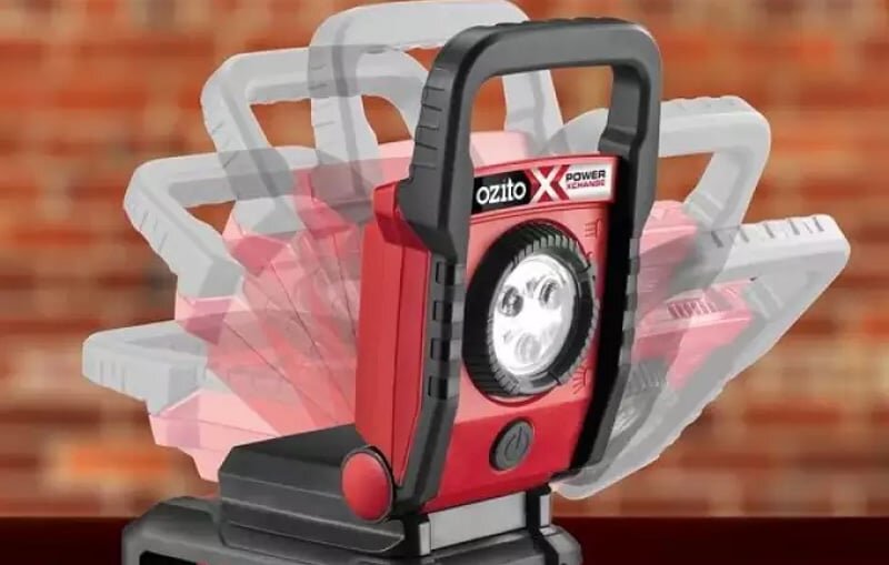 Thân đèn led dùng pin Ozito PXWLS-800 có 7 góc chiếu sáng Thân đèn led dùng pin Ozito PXWLS-800