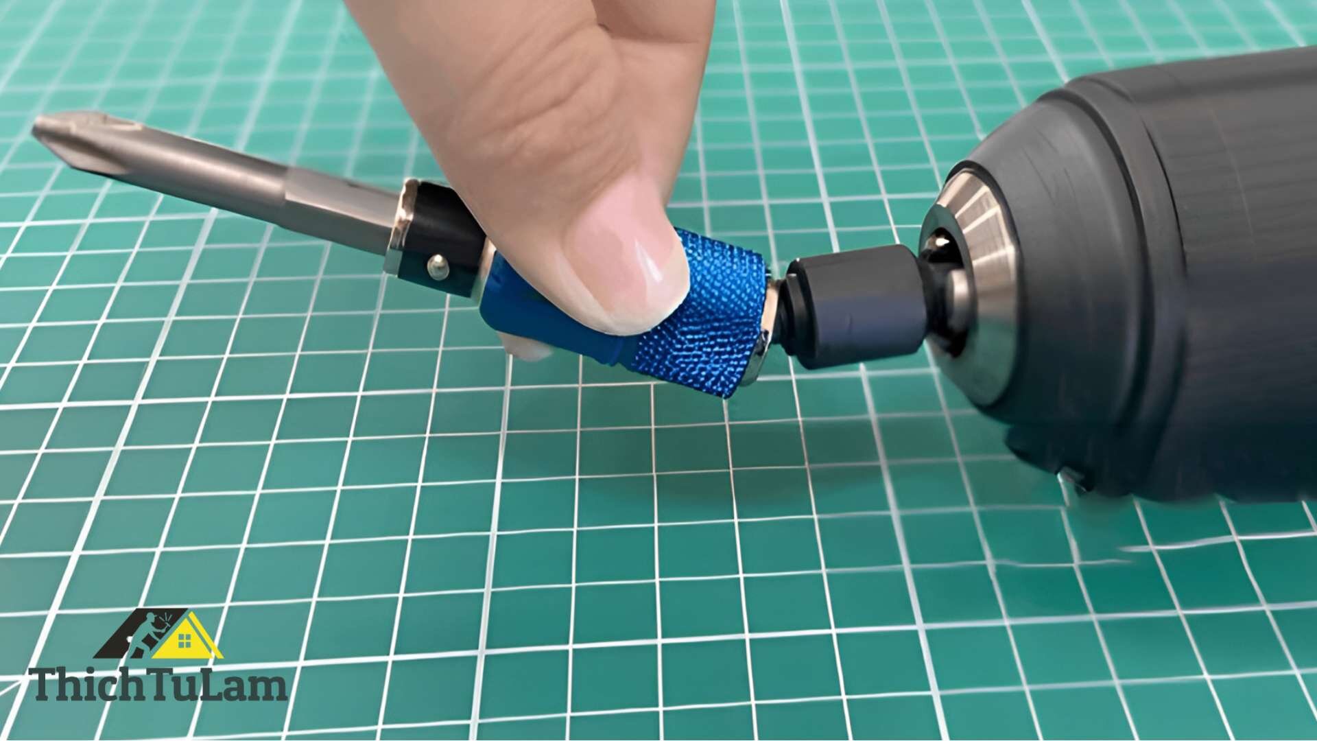 Đầu nối vít 1/4 sang 1/4 lắc léo Buddy BA0084