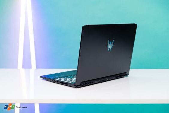 Acer Triton Gaming PT315-53-71DJ