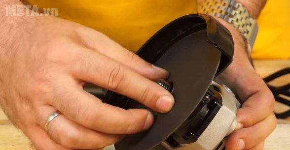 Máy mài góc Hitachi G13SS 580W