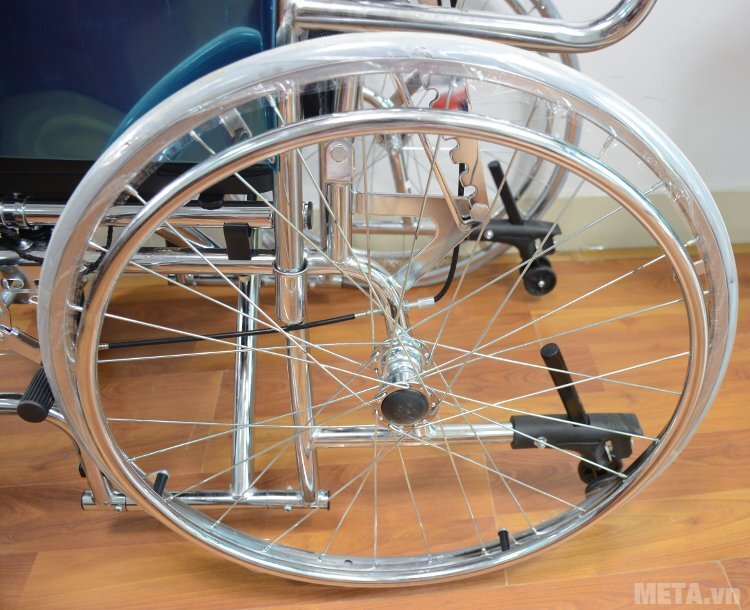 Xe lăn đa năng Lucass X7 (~X7A) - Xe lăn có bô, ngả và tay phanh