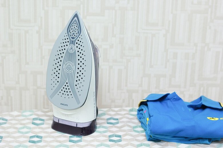 Bàn ủi hơi nước Philips GC4928 Bàn ủi hơi nước Philips GC4928