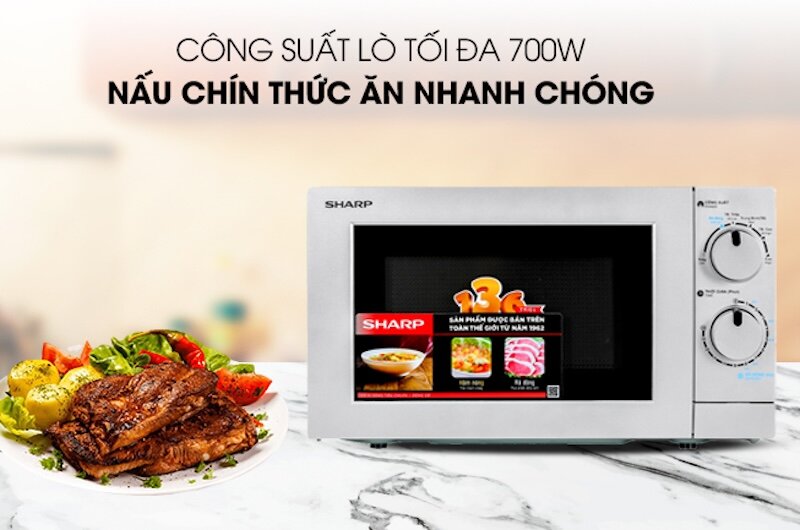Công suất vi sóng 800W mạnh mẽ của lò vi sóng Sharp R209VN(W)