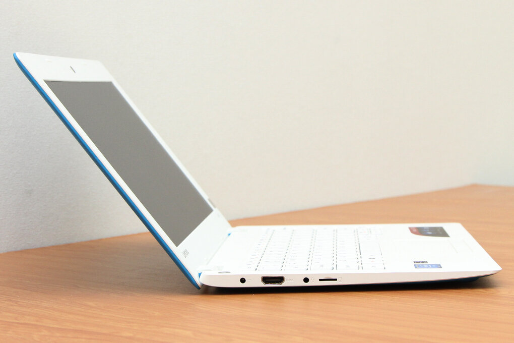 Lenovo IdeaPad 100S 11IBY Z3735/2GB/32GB/Win10 Lenovo IdeaPad 100S 11IBY Z3735/2GB/32GB/Win10