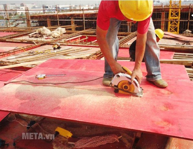 Máy cưa đĩa INGCO CS18528