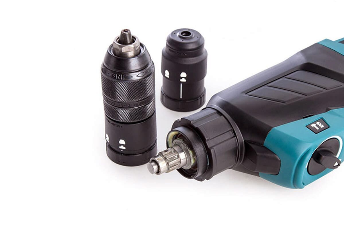 Máy khoan động lực 24mm Makita HR2470F