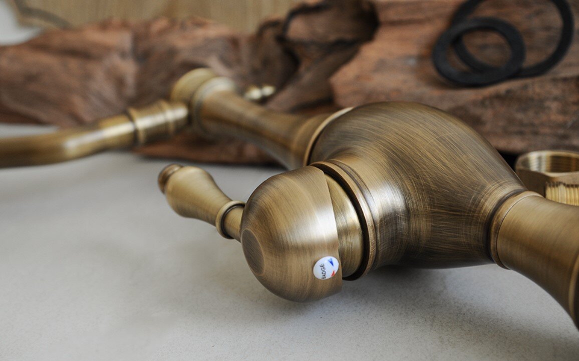 Vòi rửa bát nóng lạnh bằng đồng Kanly GCC06