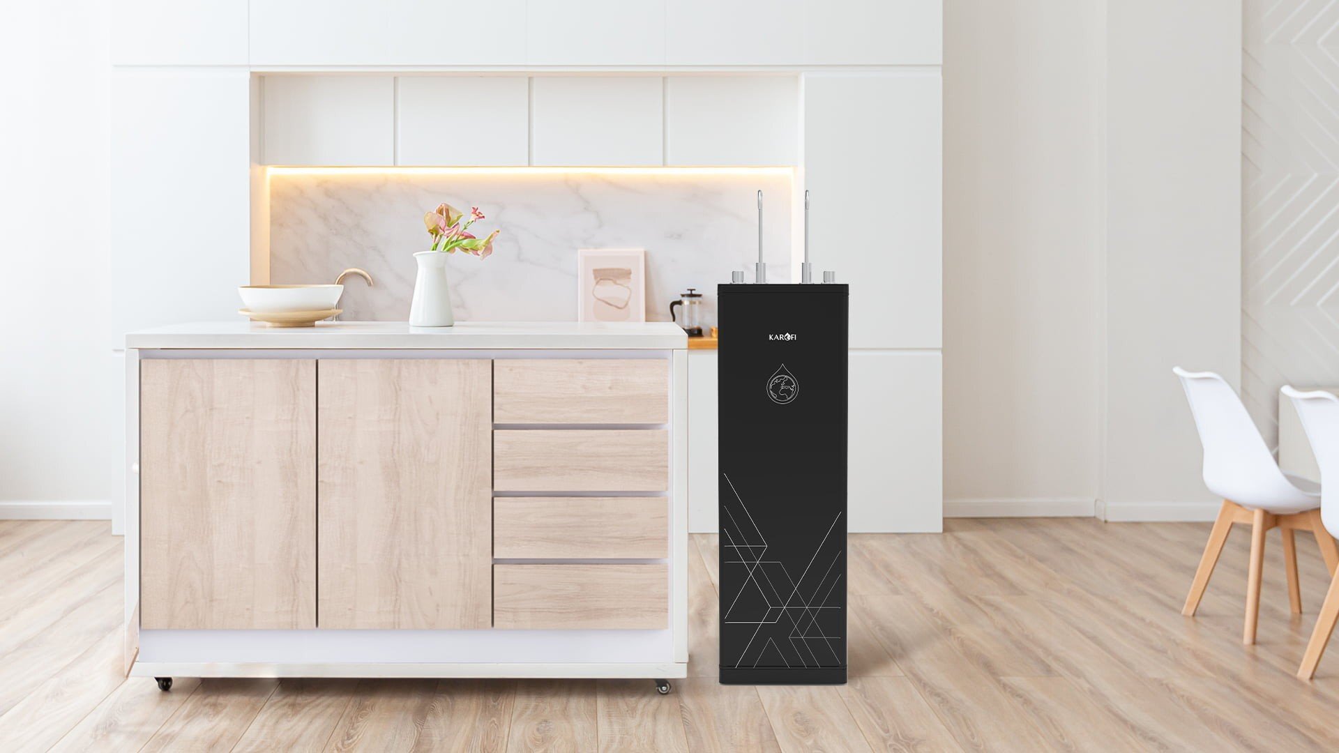 Karofi KAH-D10 có vỏ tủ đứng Karofi KAH-D10