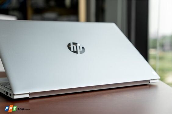 HP Pavilion 15 eg0506TX (ảnh 1)