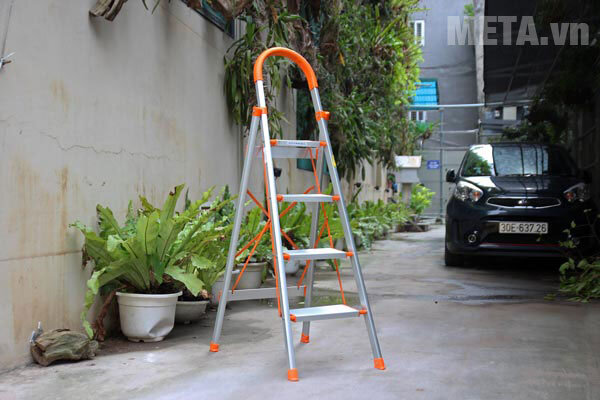 Thang nhôm ghế bản to 4 bậc Advindeq ADS-704