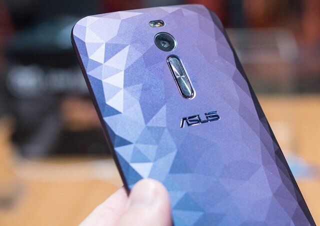 Điện thoại Asus Zenfone 2 Deluxe ZE551ML