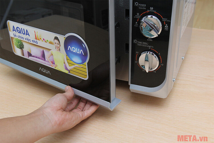 Lò vi sóng có nướng Aqua AEM-G2064FV (21 lít) Lò vi sóng có nướng Aqua AEM-G2064FV (21 lít)