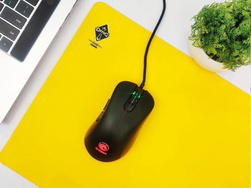 Chuột chơi game có dây  Chuột chơi game có dây