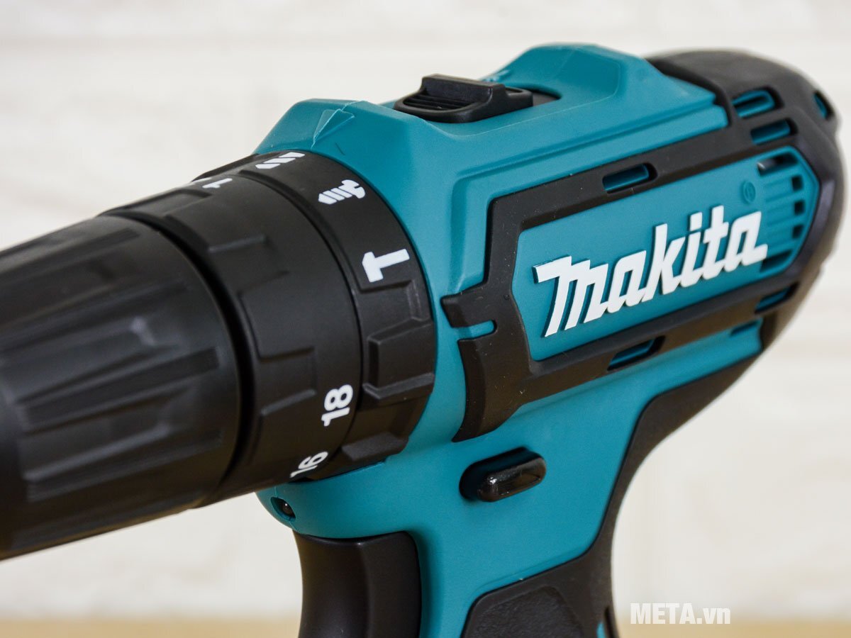 Máy khoan bắt vít dùng pin