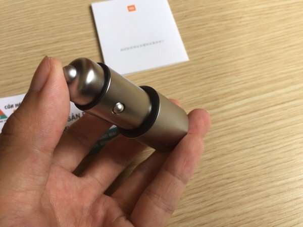 Sạc nhanh ô tô Xiaomi Quick charge 3.0