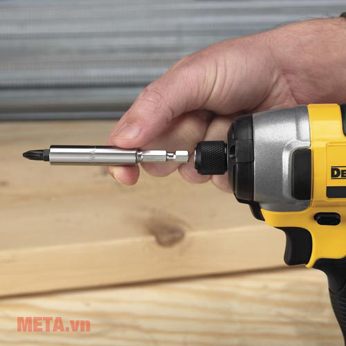 Máy vặn vít động lực pin Dewalt DCF885M2