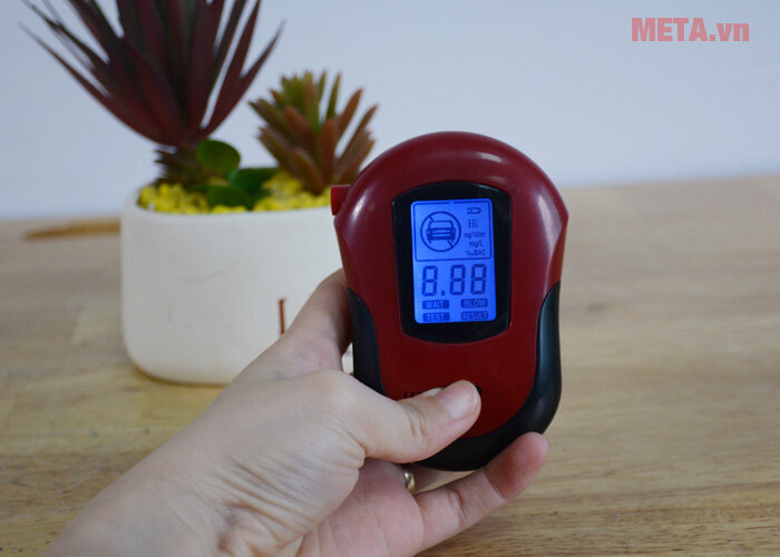 Máy đo nồng độ cồn M