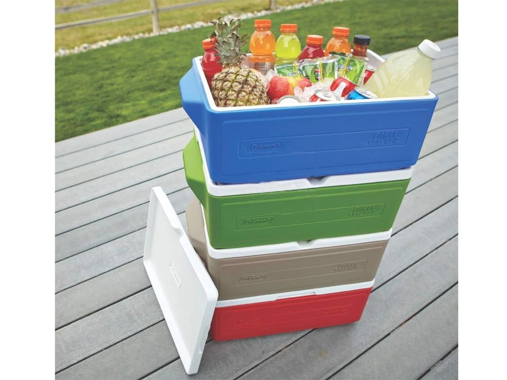 Thùng đá khi được xếp chồng lên nhau thùng giữ lạnh Coleman