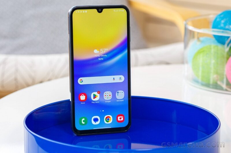 Điện thoại Samsung Galaxy A15 5G 8GB/128GB thiết kế