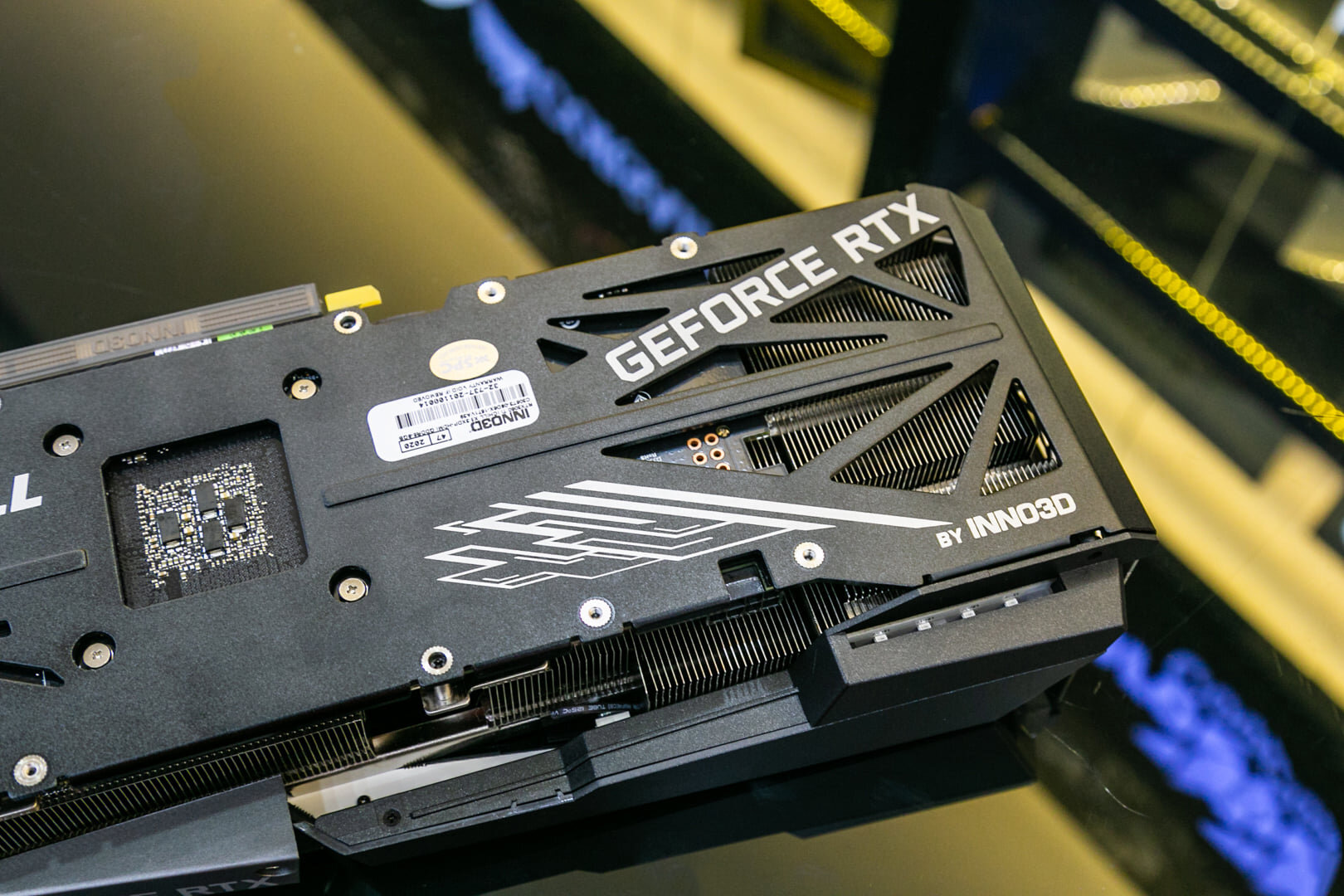 Card màn hình Inno3D RTX 3060 Ti ICHILL X3-8GB (LHR)