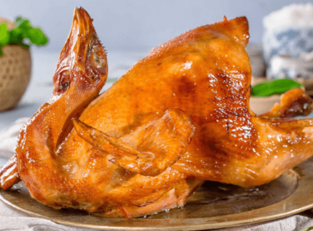 Lò vi sóng Capri CR 25AM được tích hợp tính năng nướng tiện ích