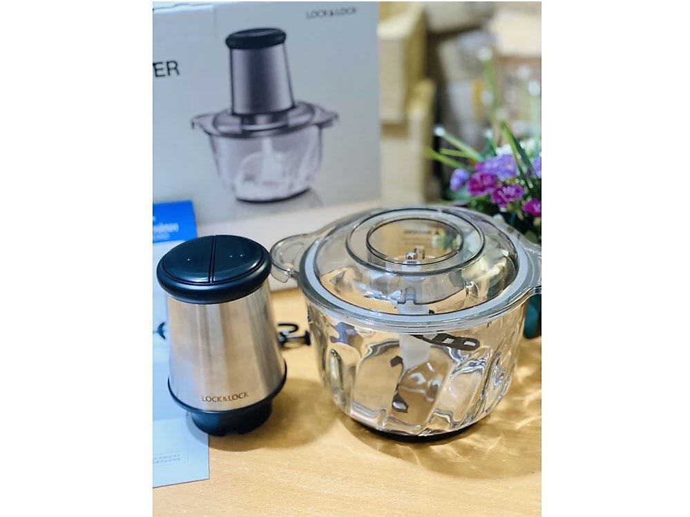 Lock&Lock EJM186SLV có động cơ công suất 400W Lock&Lock EJM186SLV