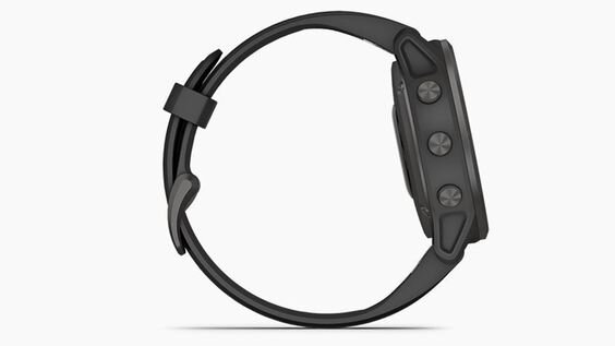 Chống nước ở độ sâu 100 mét, chịu lực chuẩn quân đội 1