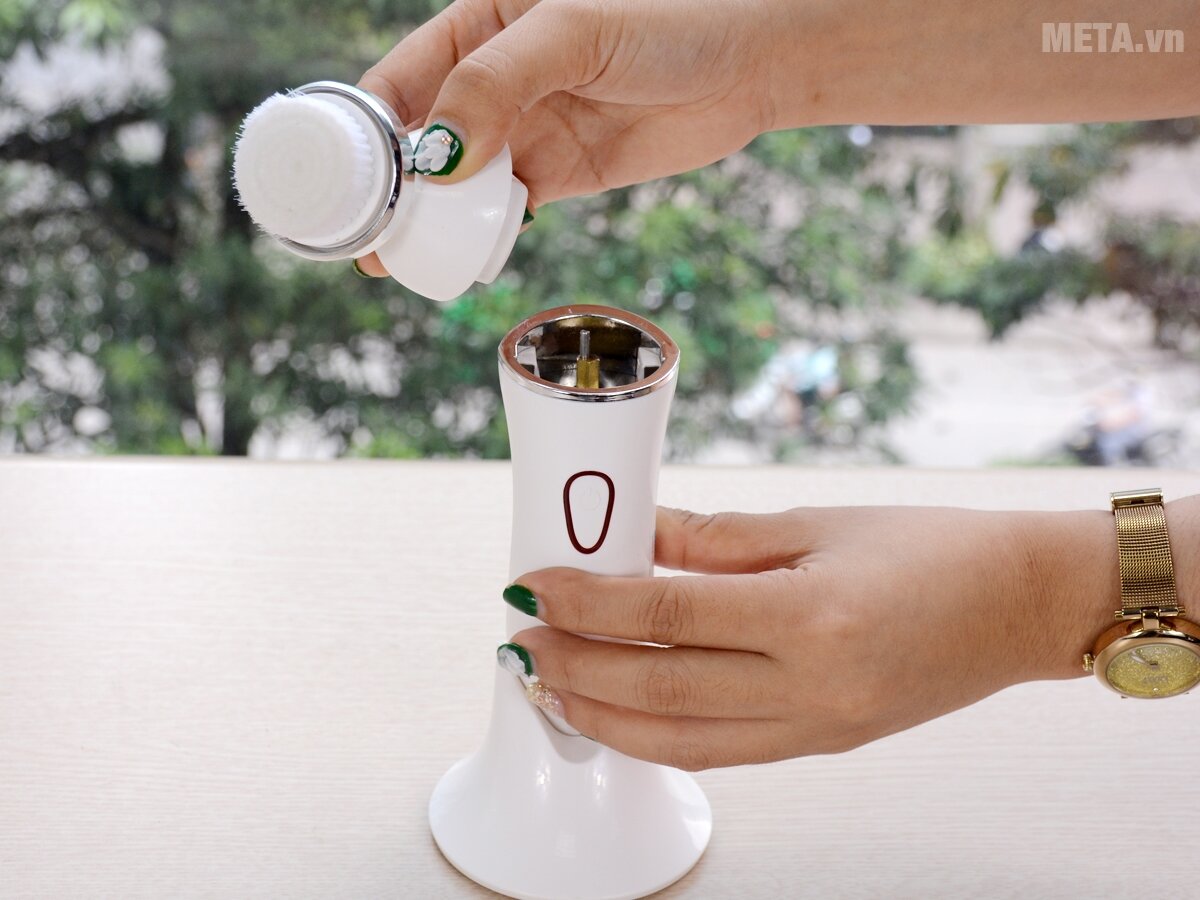 Máy rửa mặt Rio SHFA 4 in 1