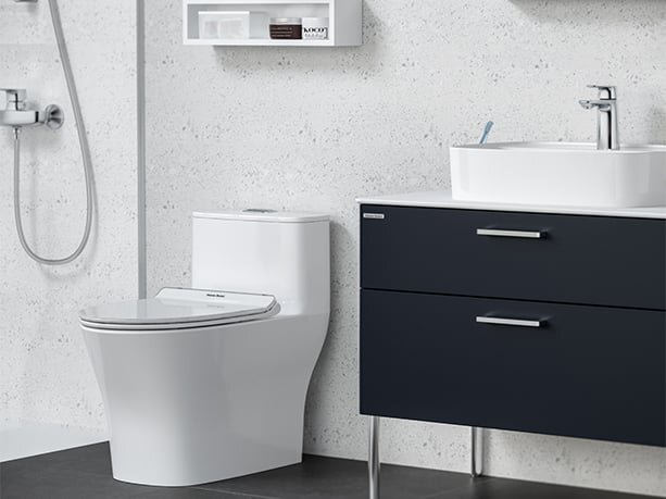 lắp đặt bồn cầu trong nhà vệ sinh American Standard WP-1880